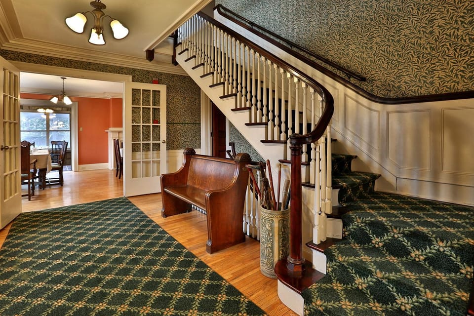 Stone Chalet Bed & Breakfast Inn Hotel in Ann Arbor
