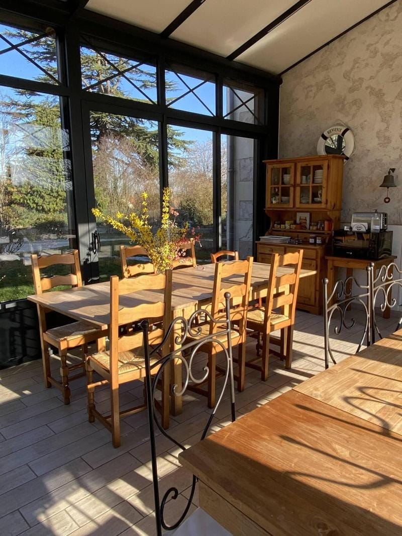 Les Mariniers Hotel in Centre-Val de Loire