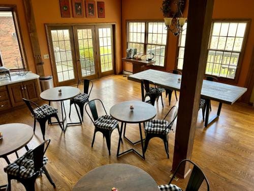 Warner-Concord Farms Bed & Breakfast Hotel in Lake Erie