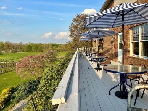 Warner-Concord Farms Bed & Breakfast Hotel in Lake Erie