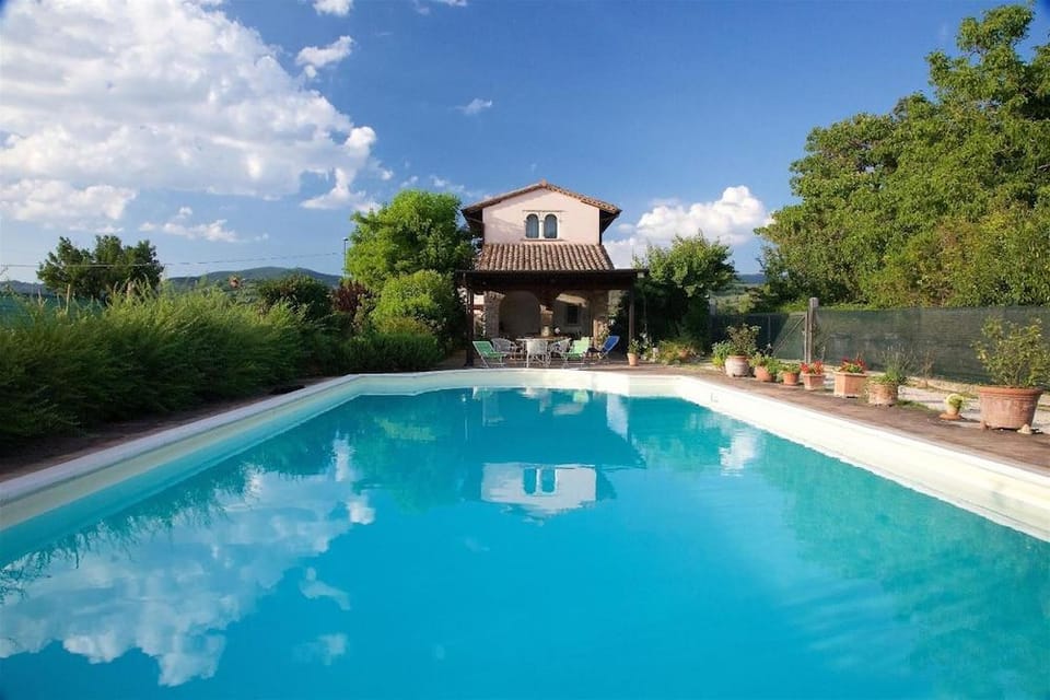 B&B With Pool and View of Assisi Hotel in Umbria