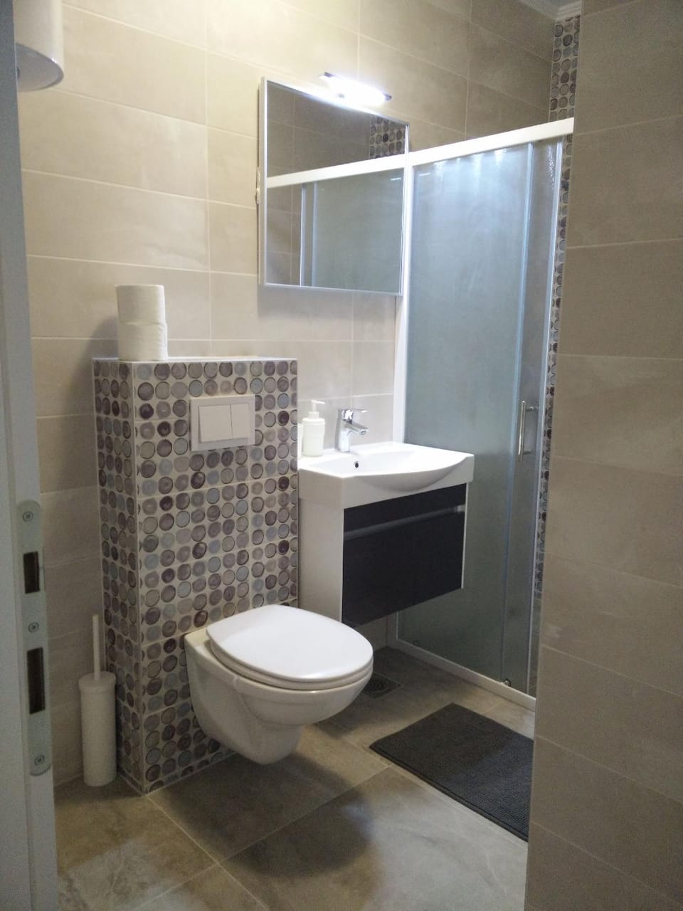 Apartments Coast 27 Hotel in Split-Dalmatia County