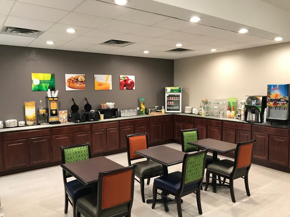 Quality Inn and Conference Center Hotel in Indiana