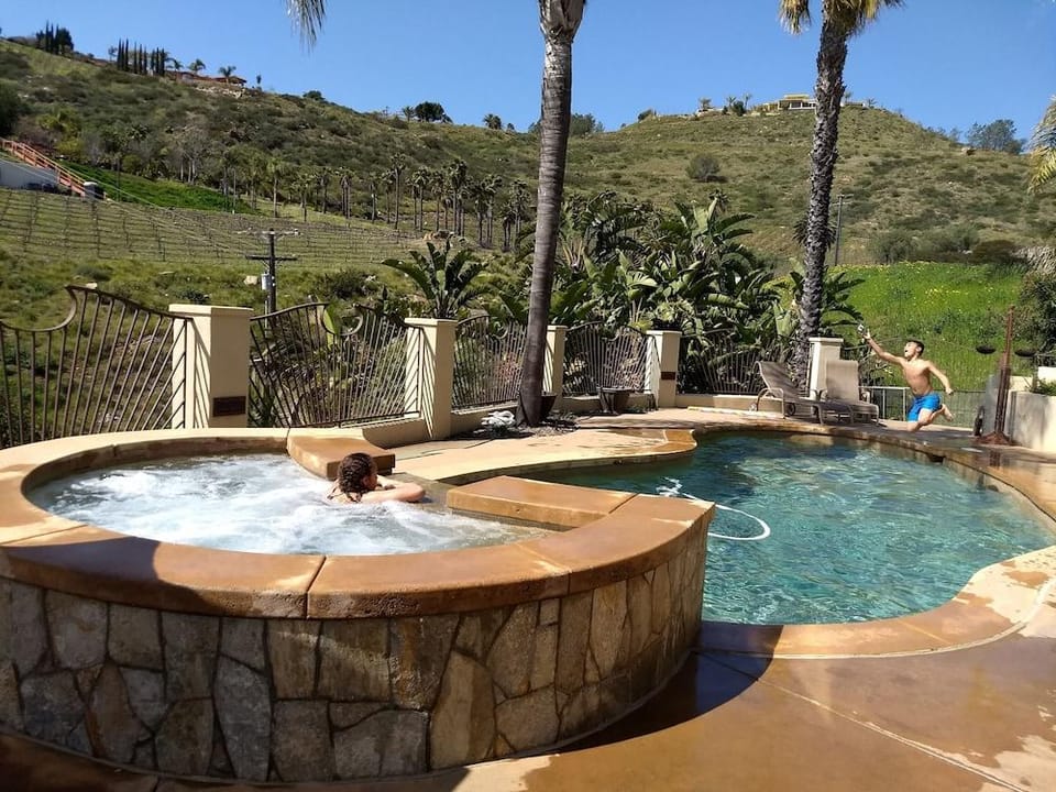 Sunshine Mountain Bed and Breakfast Hotel in San Marcos