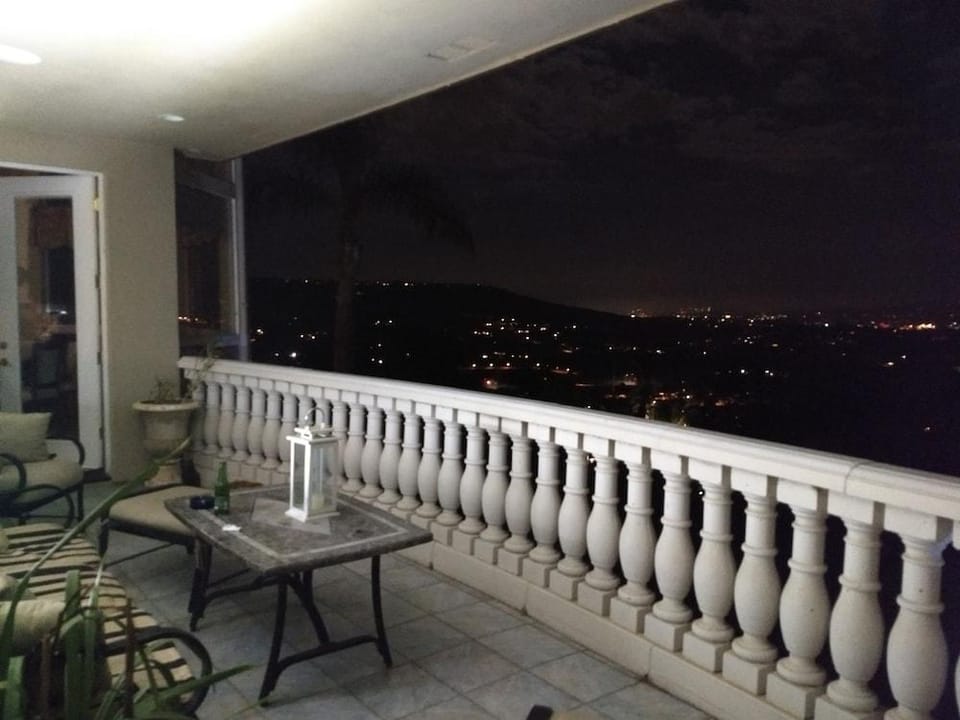 Sunshine Mountain Bed and Breakfast Hotel in San Marcos
