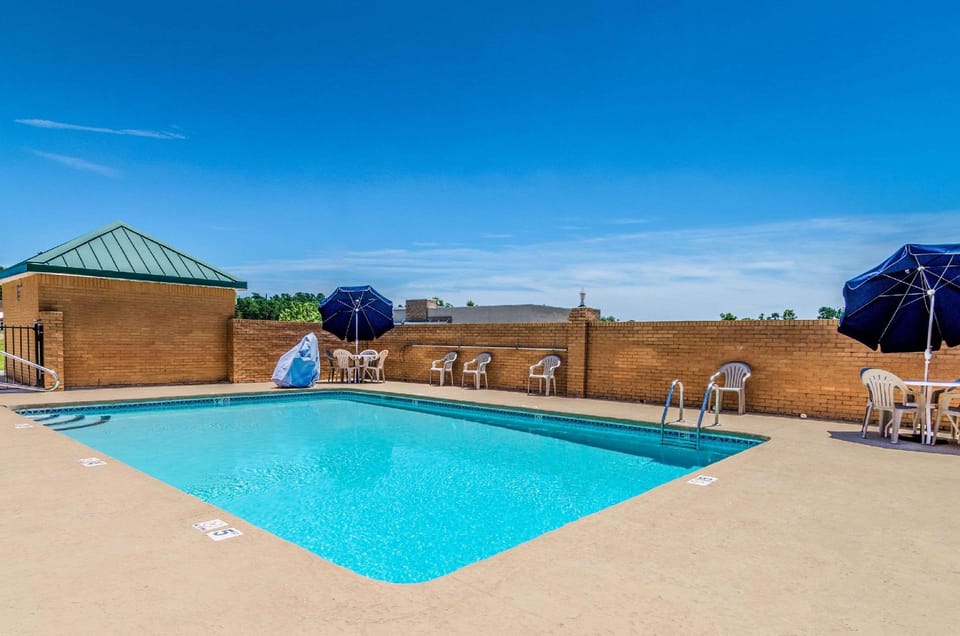 Quality Inn Whiteville North Hotel in North Carolina
