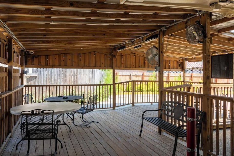 Budget Inn & Suites Hotel in Baton Rouge