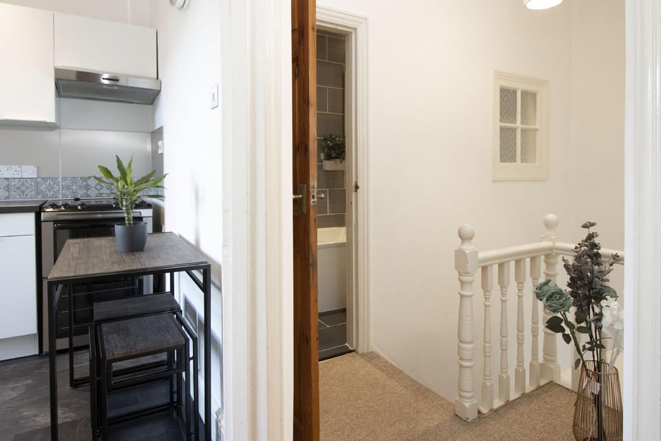 Central Exeter Apartment Kimberley Road Hotel in Exeter