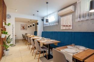 Seven Seas Residence Hotel in Split