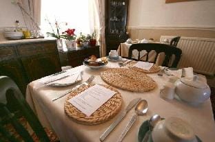 Sea Tang Guest House Hotel in Brixham