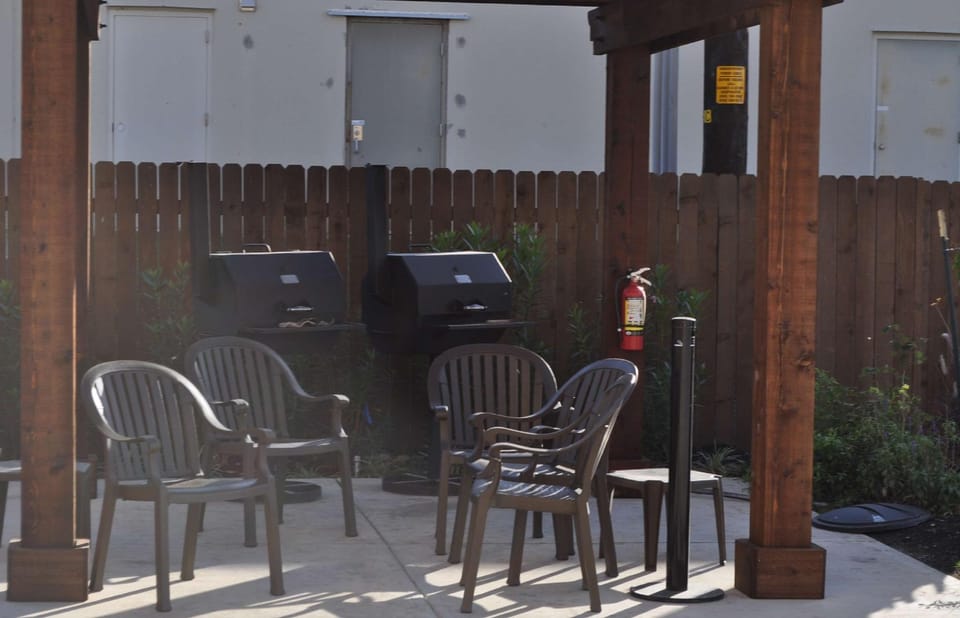 Hampton Inn Pleasanton Hotel in Rio Grande