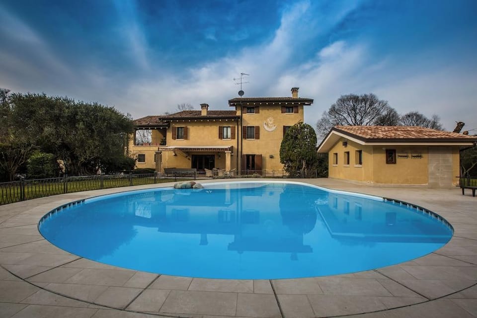 B&B Casale la Meridiana Hotel in Province of Brescia