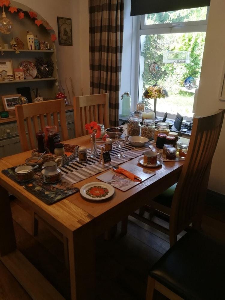 Yr  Hen Farcdy Bed & Breakfast Hotel in Wales
