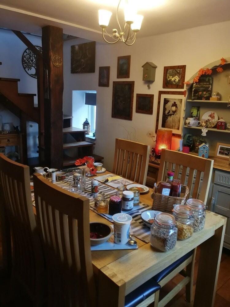 Yr  Hen Farcdy Bed & Breakfast Hotel in Wales