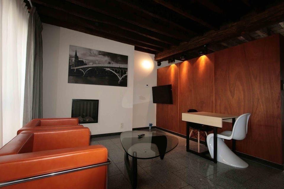 Amosa Liège City Centre Apart Regence 17 Hotel in Liège