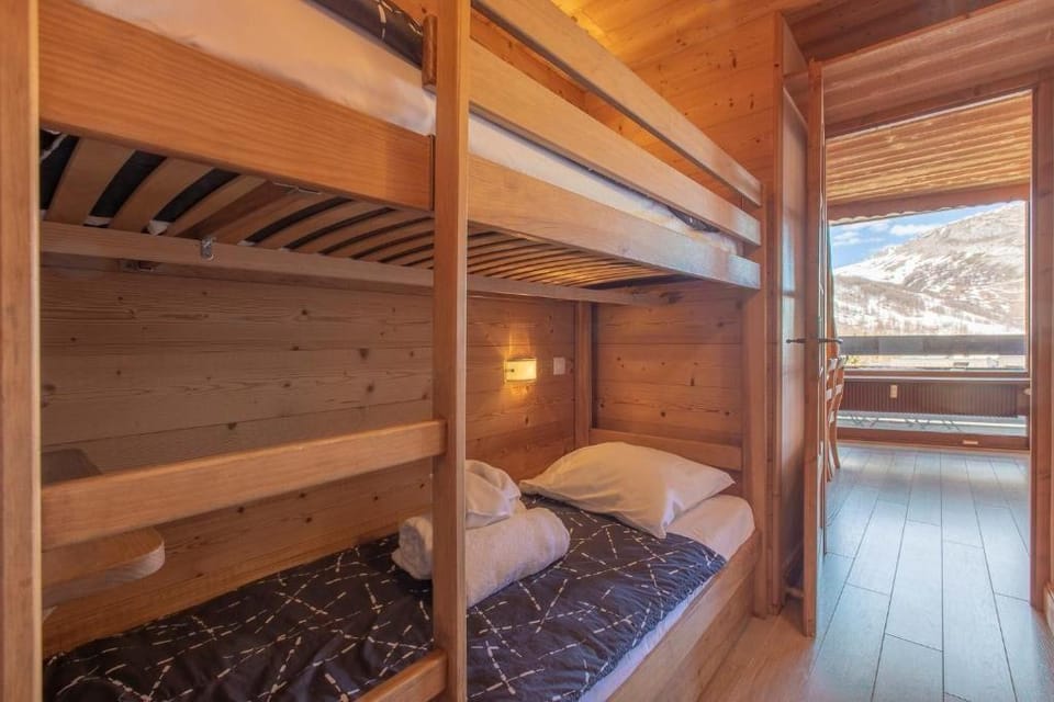 Résidence Les Cîmes - Centre Val d Isère Hotel in Val dIsere