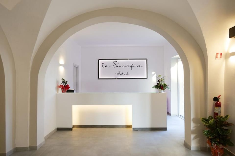 Hotel La Smorfia Hotel in Tuscany