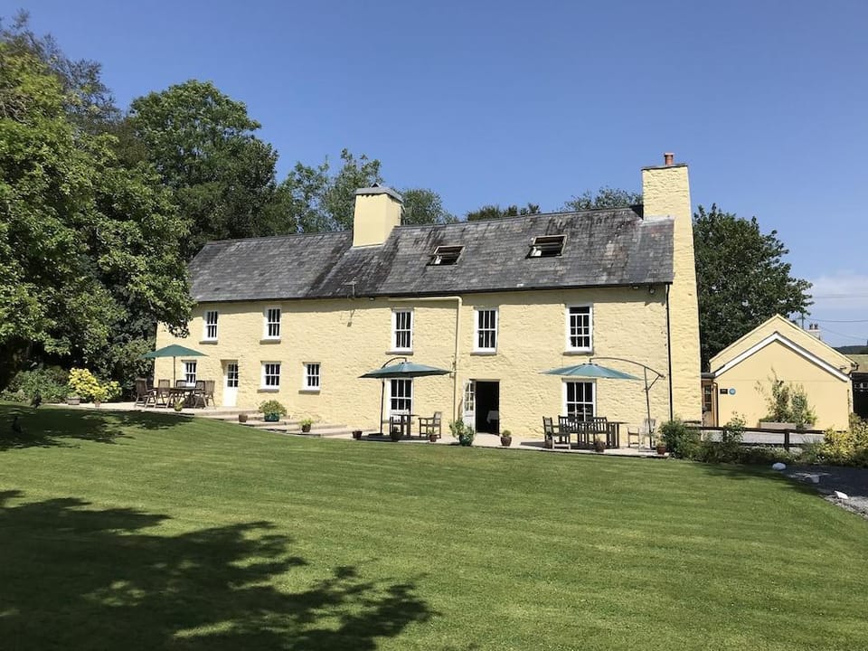 Tŷ Mawr Country Hotel Hotel in Wales