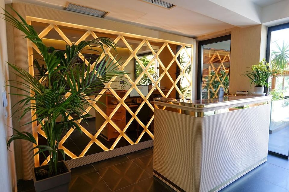 Hotel Bora Bora Hotel in Ksamil
