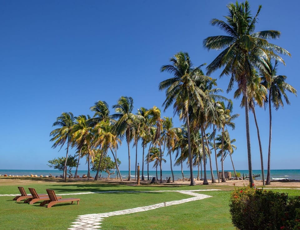 Pelican Beach Resort Hotel in Stann Creek District