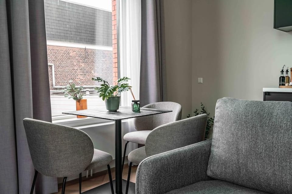 Limehome Den Haag Keizerstraat Hotel in The Hague