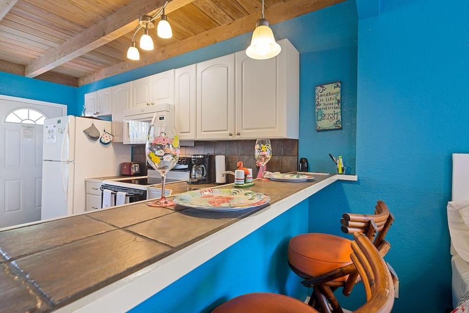 Coco Sands Studios Hotel in Cocoa Beach