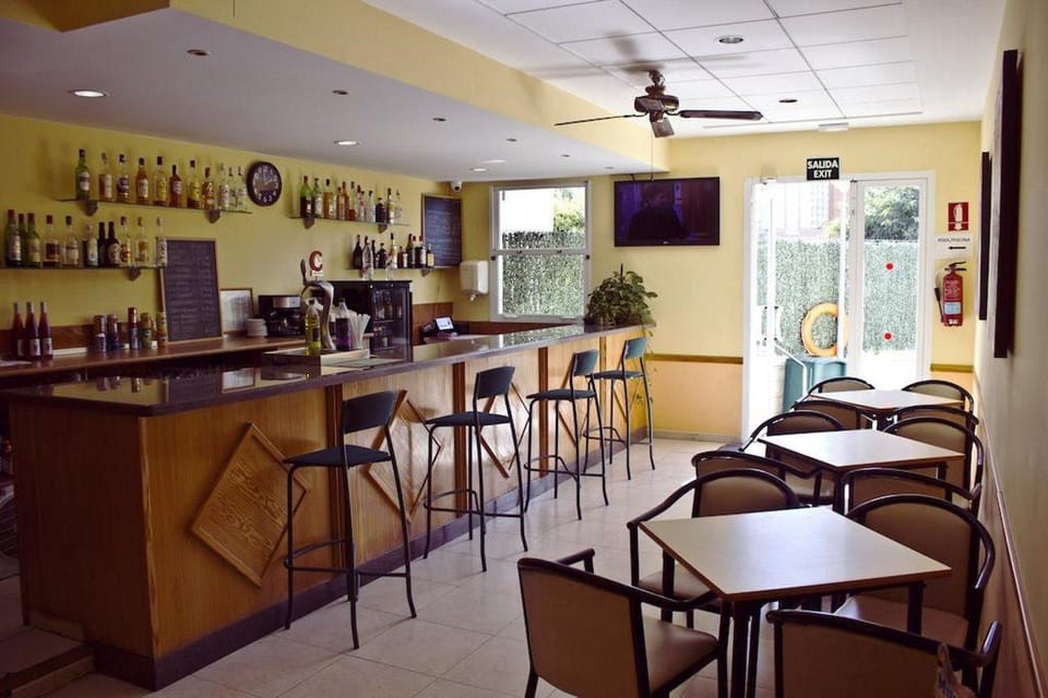 CLICK BENIDORM PLAYAMAR APARTMENTS Hotel in Benidorm