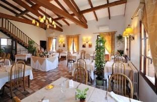 Les Géraniums Hotel in Malaucène