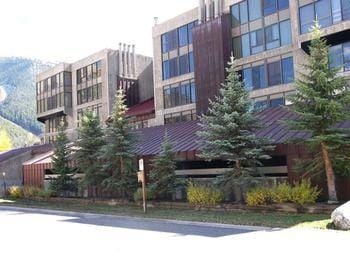 Snowflake 1 Bed plus Den 2 Bath Hotel in Copper Mountain