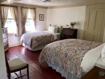 Spring Hill Inn Hotel in Connecticut