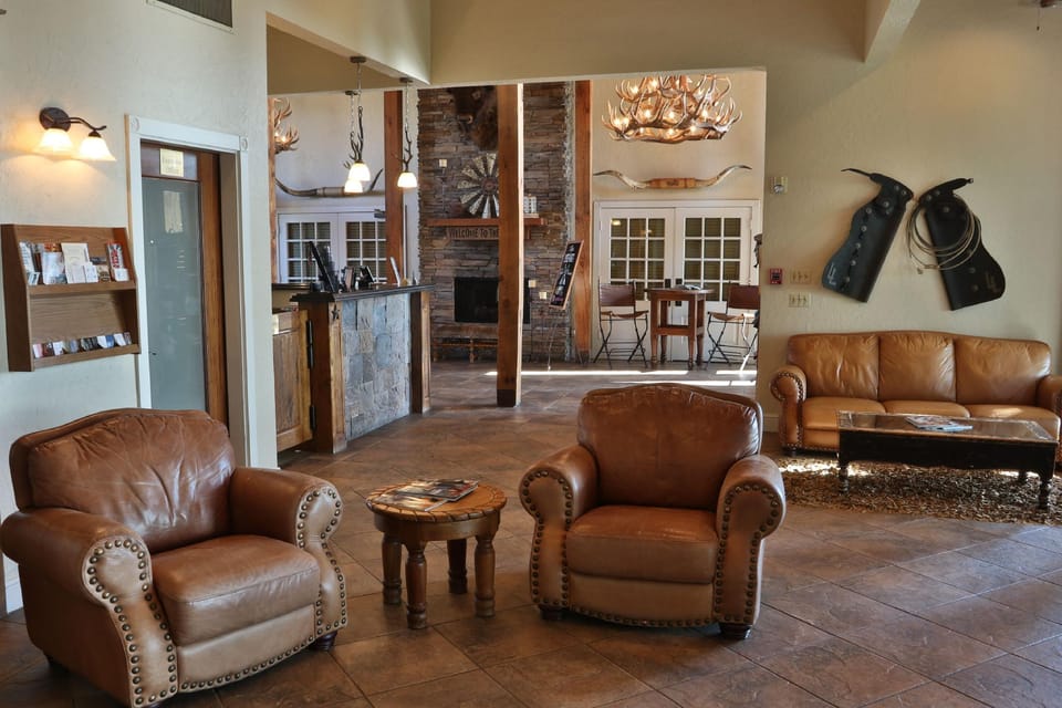 Lone Star Lodge and Marina Hotel in Texas