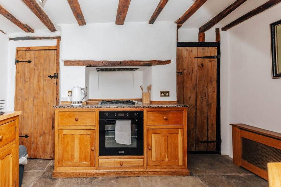 1400 Cottage An Enchanting Unique Stay Hotel in Henley-on-Thames