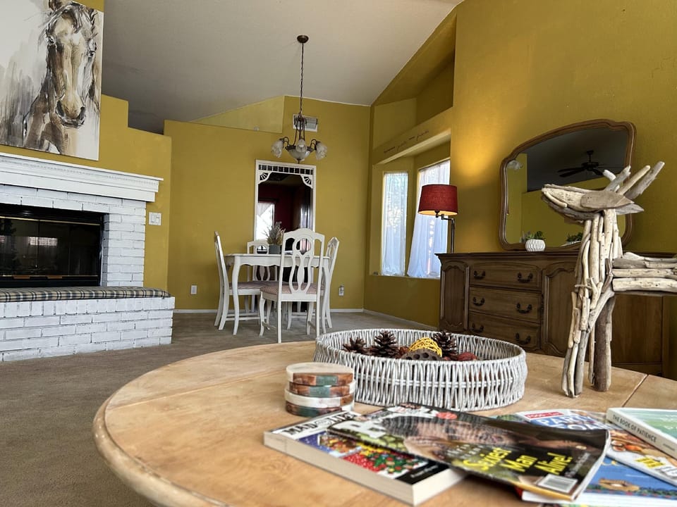 Country Holiday House Hotel in Hemet