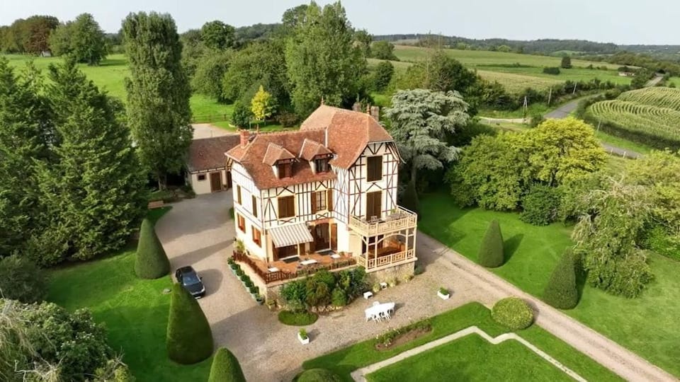 Domaine des Thomins Hotel in Normandy