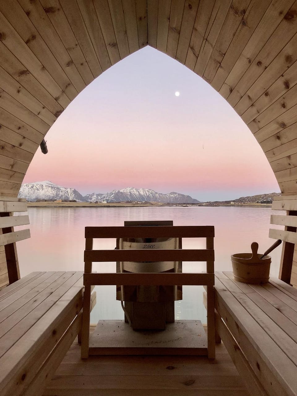 Lofoten Basecamp Hotel in Lofoten