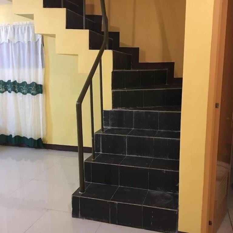 Pines Mansion II House Hotel in Caraga