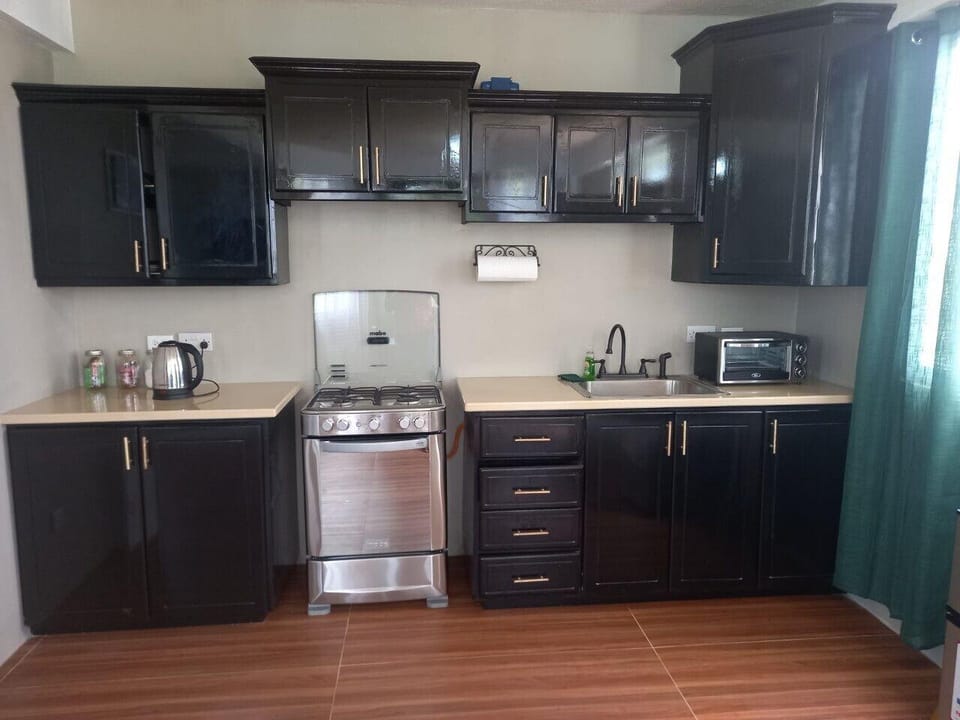 MJay s Studio Hotel in Dominica