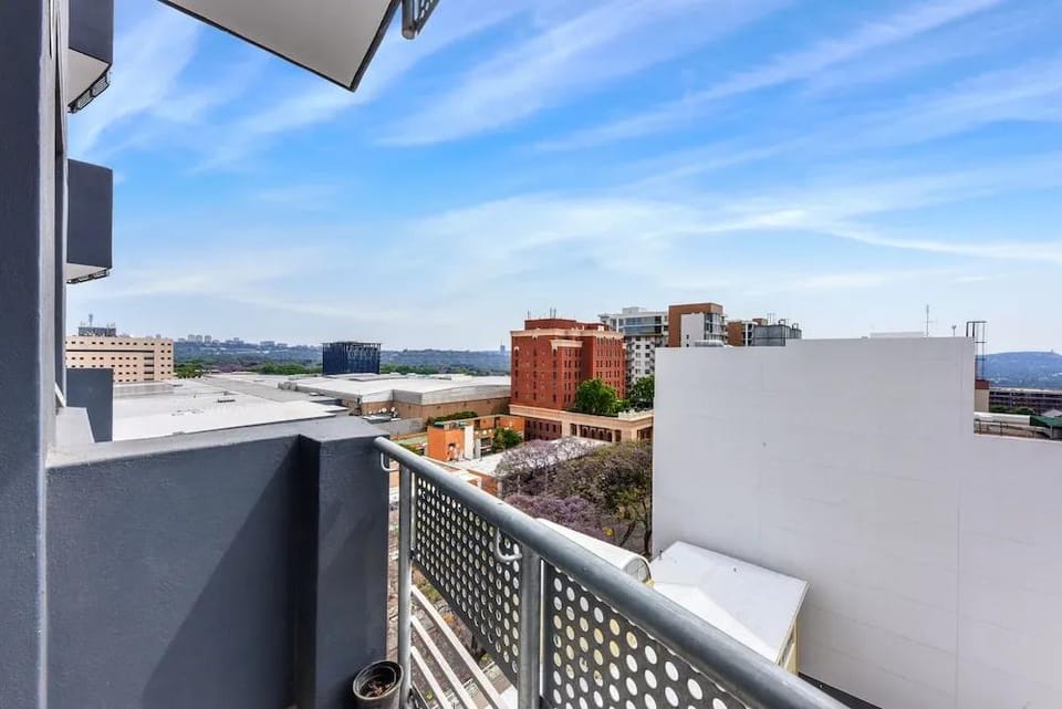 Easy Stay - The Median Hotel in Johannesburg