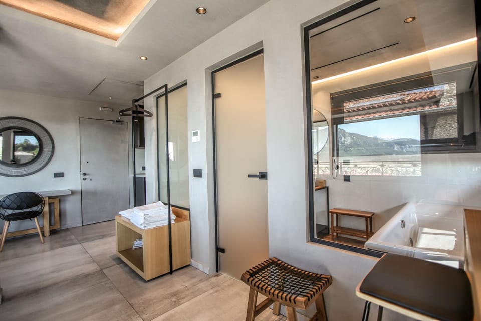 Meteora Heaven and Earth Hotel in Kalabaka