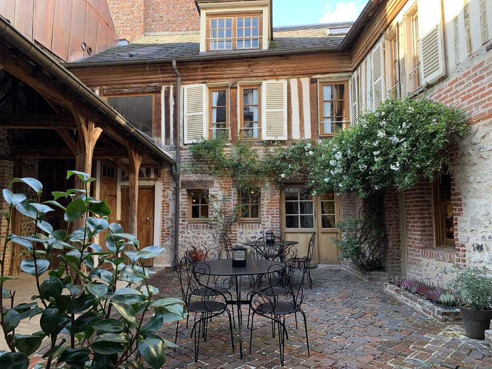 L école des Demoiselles Hotel in Honfleur