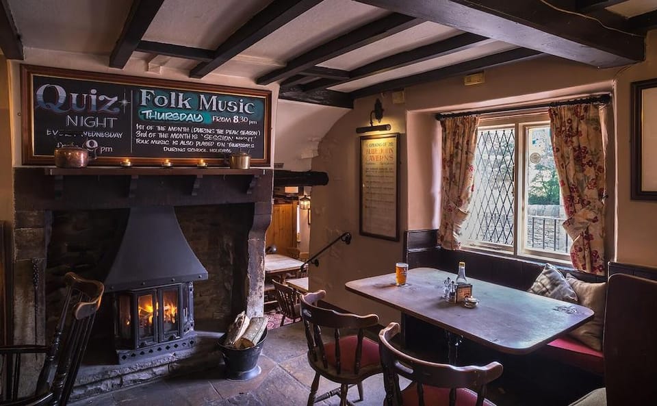The Cheshire Cheese Inn Hotel in High Peak District
