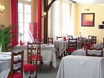 Le Parc Hotel in Centre-Val de Loire
