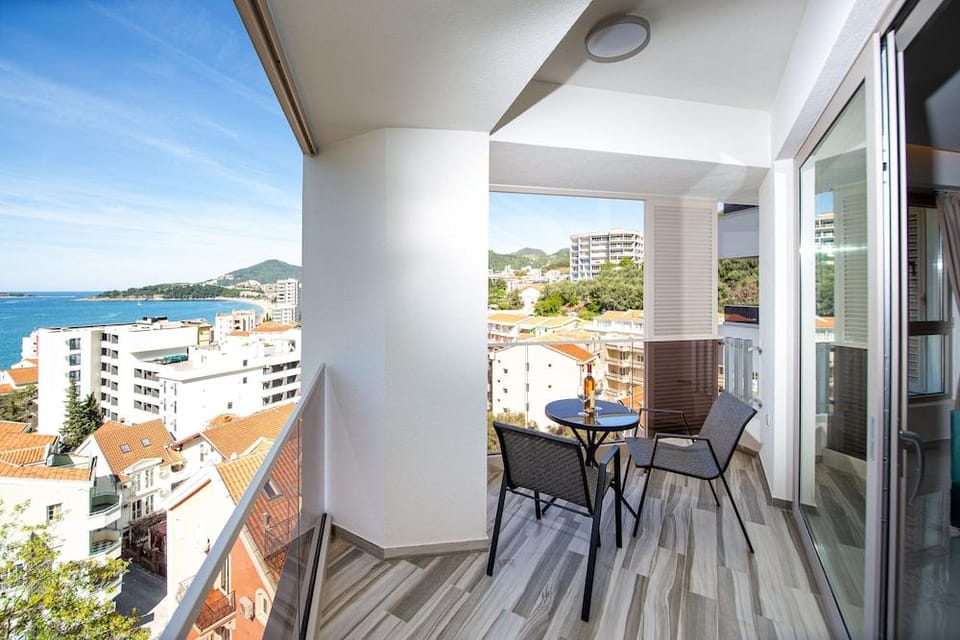 IN Property Apartments Hotel in Budva Municipality