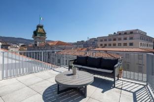 Vis a Vis Apartments Hotel in Trieste