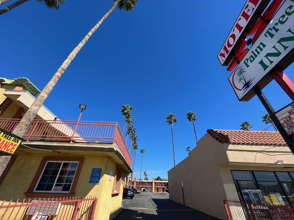 Palm Tree Inn Hotel in North Hills