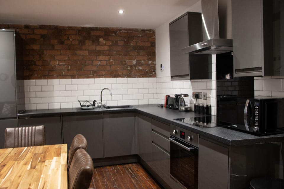 UStay 27 Stanley Street Party Apartments Hotel in Liverpool