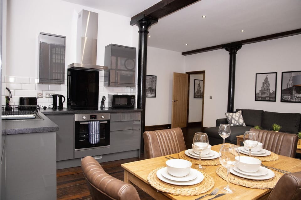 UStay 27 Stanley Street Party Apartments Hotel in Liverpool