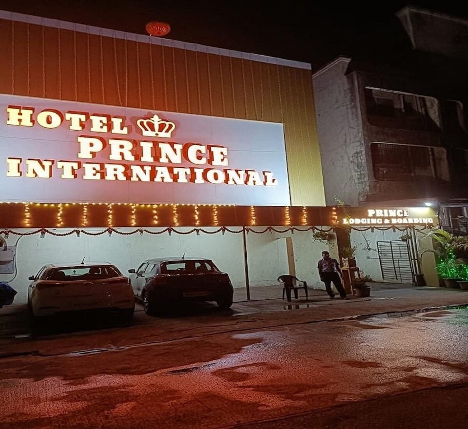 Hotel Prince International Hotel in Maharashtra