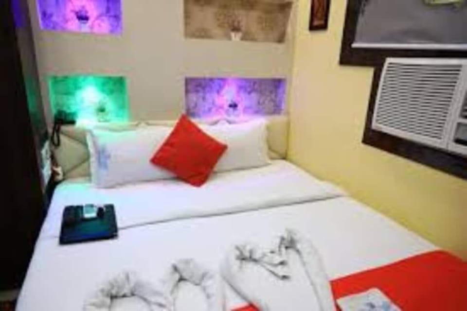 Hotel OPS Hotel in Kolkata