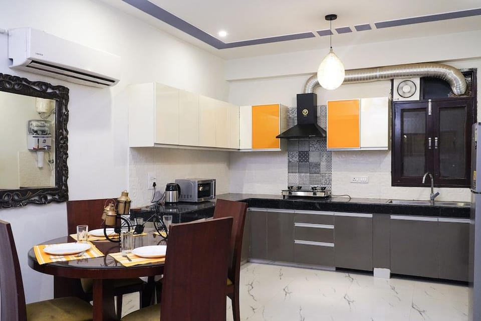 Lime Tree 2Bhk Serviced Apartment Hotel in Gurugram